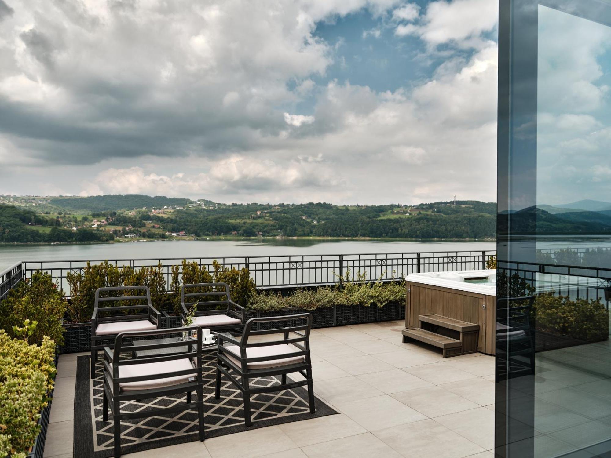 Heron Live Hotel Marina & Spa Gródek Nad Dunajcem エクステリア 写真